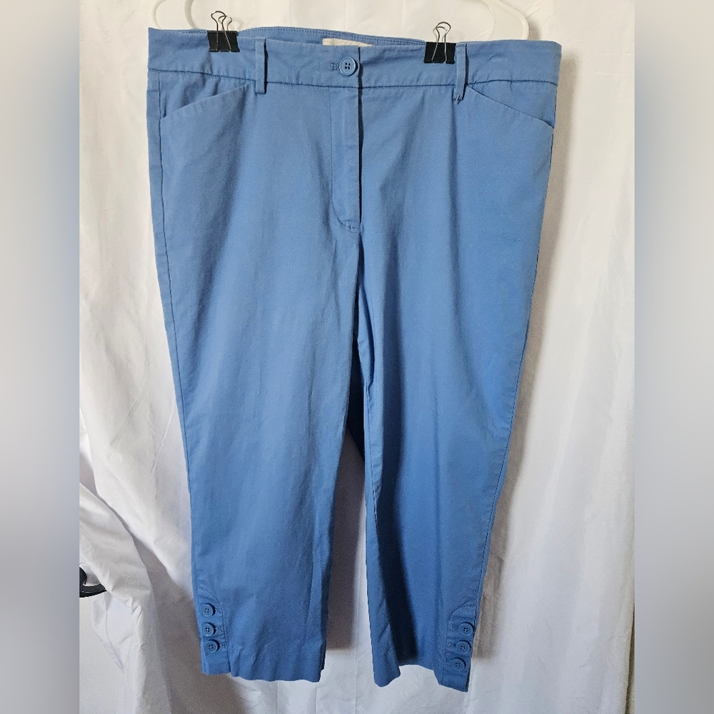 Blue Cropped Pants with Button Detail